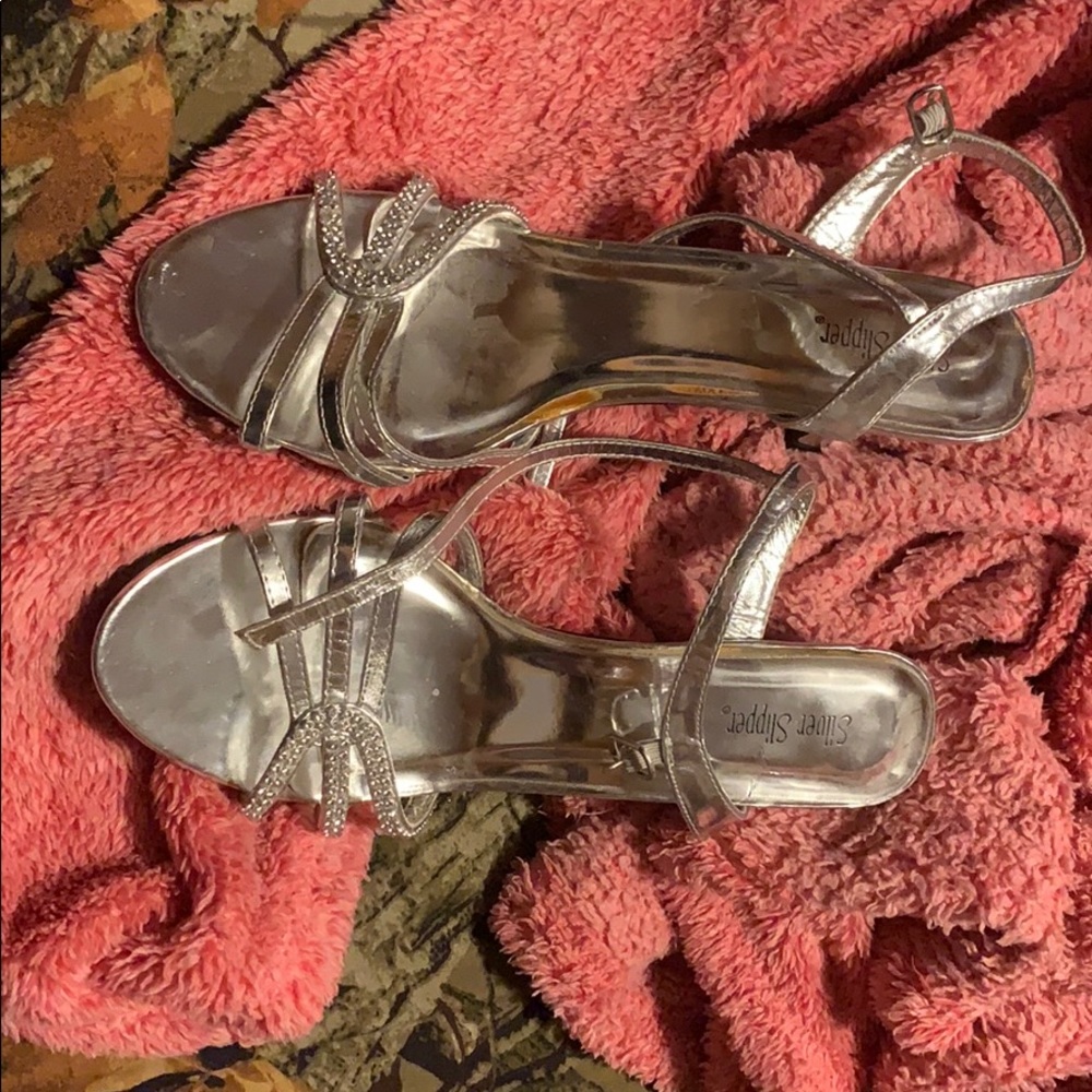 Heeled sandals
